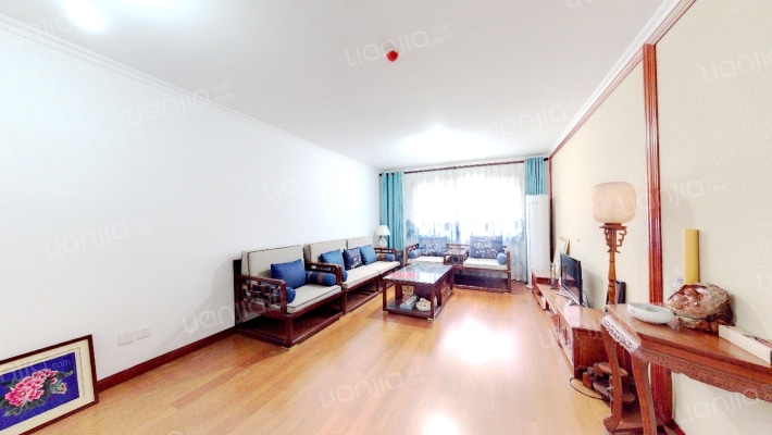 巴黎花园二手房实景图