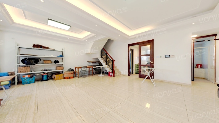 见山湖别院二手房实景图