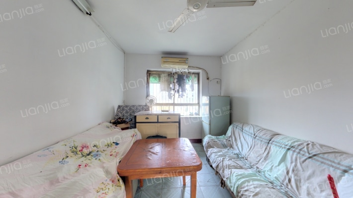 长沙市第三医院宿舍楼二手房实景图