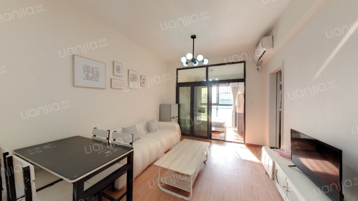 东衡爱地社区二手房实景图