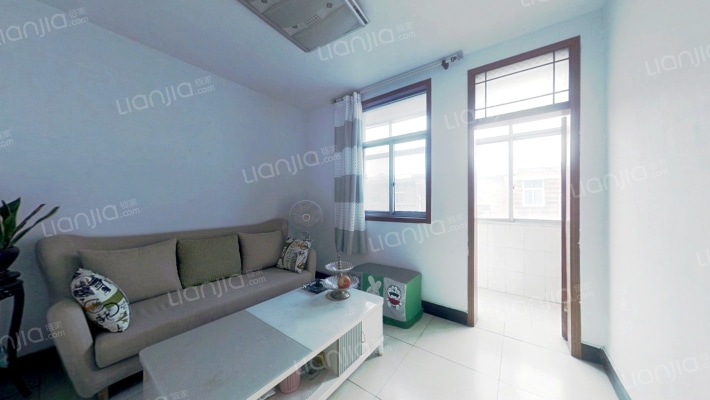 九六七六厂西家属院二手房实景图