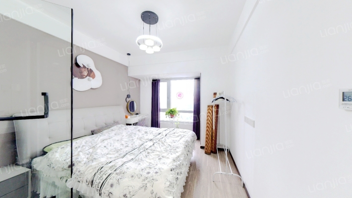 天翠广场湾流空间二手房实景图