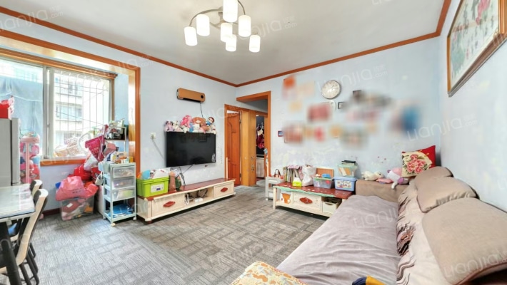 新莲新苑二手房实景图