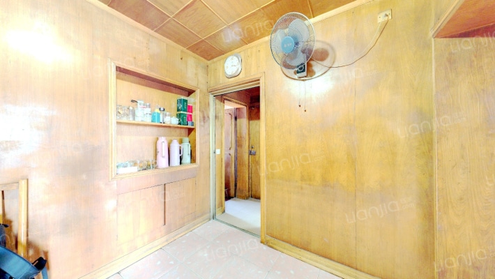 西城大厦二手房实景图