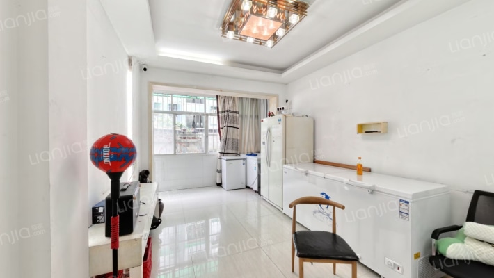 化纤新村二手房实景图