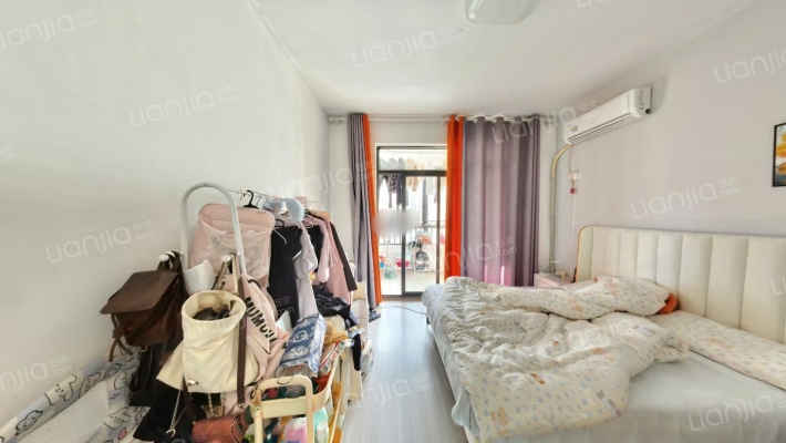 宝能城一期二手房实景图