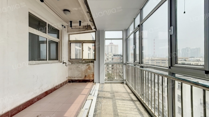 鸿翔小区(西)二手房实景图