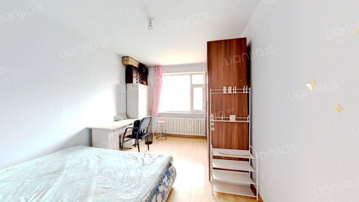 轻铁湖光花园三期二手房实景图