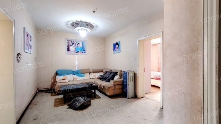 金属公司家属院二手房实景图