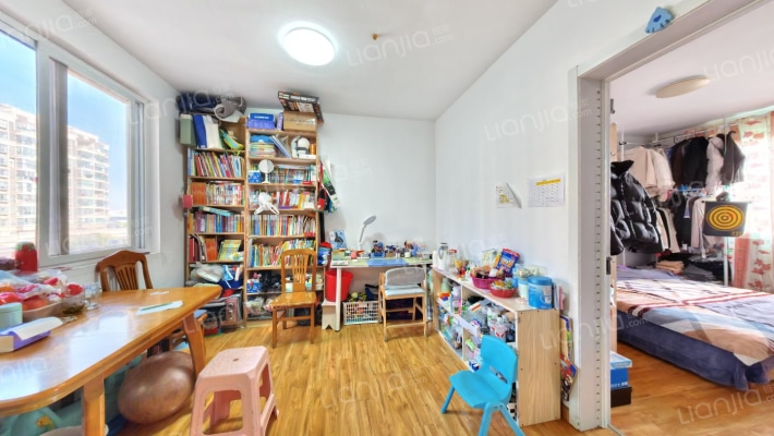 新荣家园二手房实景图