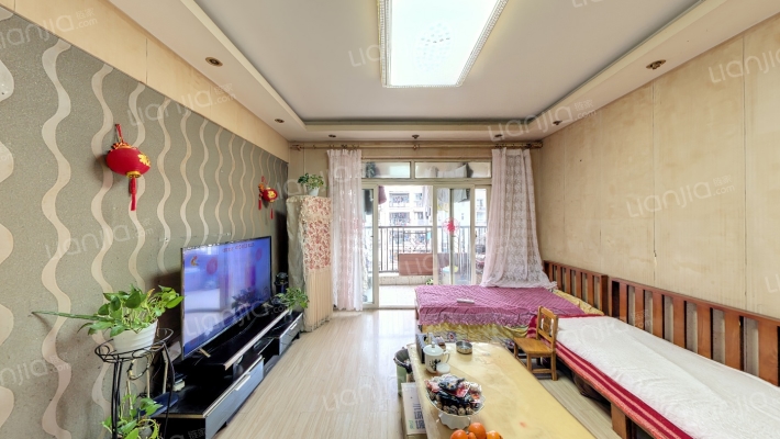 保利香槟花园D区二手房实景图