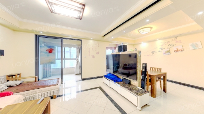 绿地玫瑰城东区二手房实景图