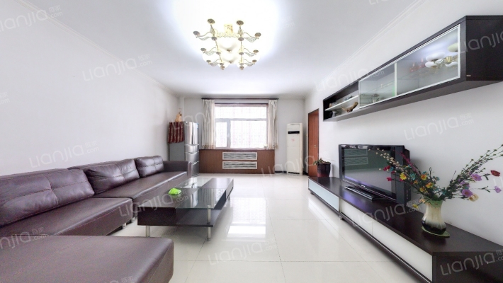 前进机械厂国税小区二手房实景图