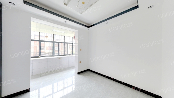 棕树营小区翠峰里二手房实景图