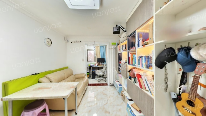 康静里二手房实景图