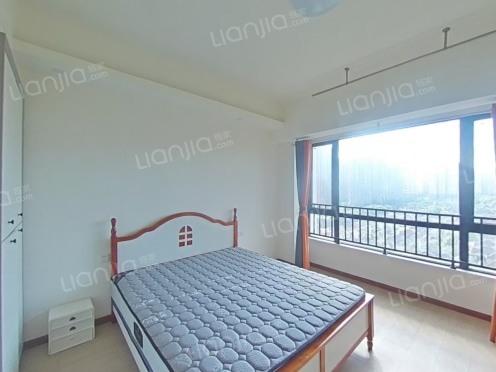 整租·绿地紫荆星座 1室1厅 西南