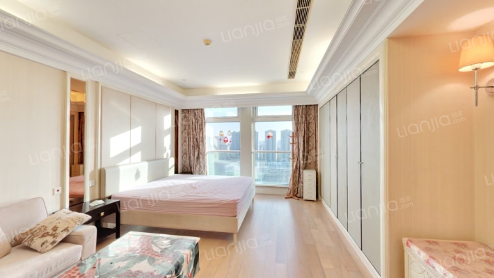 城市摩尔二手房实景图