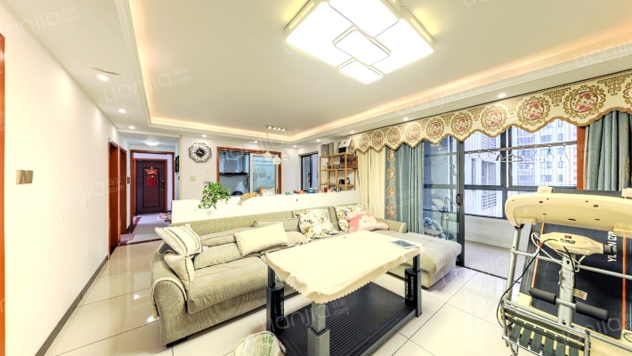 弘德西街好莱城二手房实景图