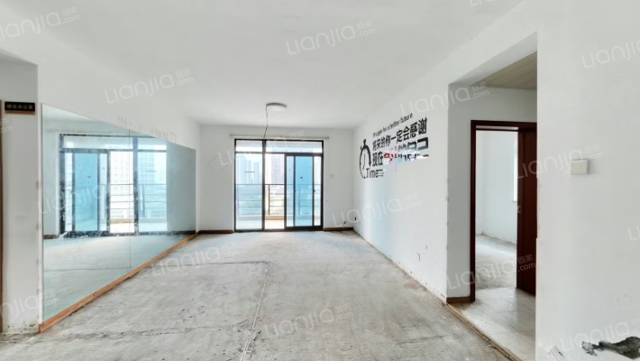 蓝鼎滨湖假日枫丹园二手房实景图