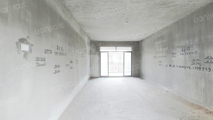 蔚蓝香廷二手房实景图