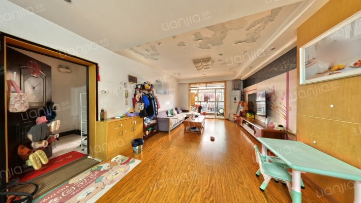 汇林阁小区小高层西二手房实景图