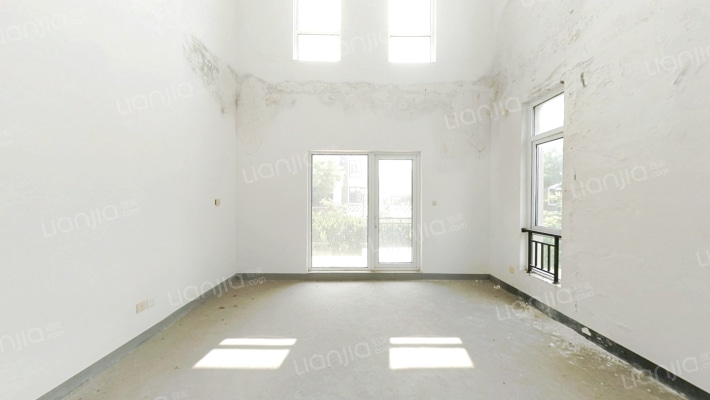 世茂红墅湾二手房实景图