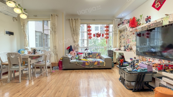 中铁瑞城三号线二手房实景图