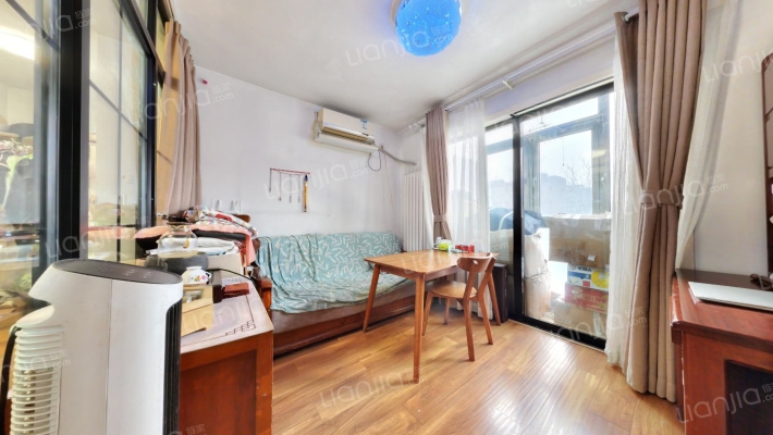 名苑雅居二手房实景图