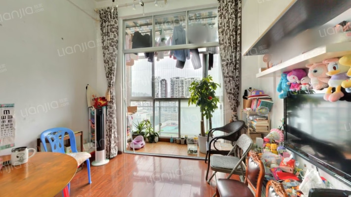 弘都世纪公寓二手房实景图