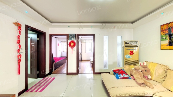 金属小区二手房实景图