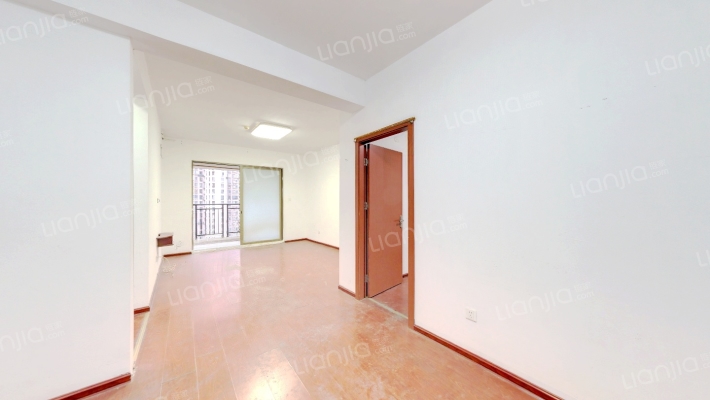 世茂湖滨首府B区二手房实景图