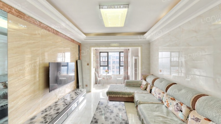 天麓尚层二手房实景图