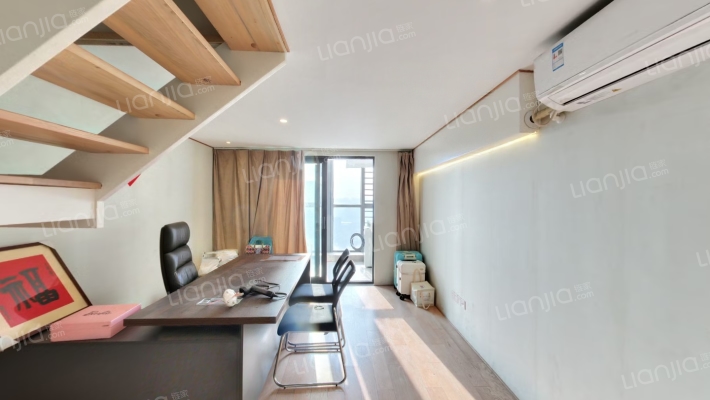 海威新界二手房实景图