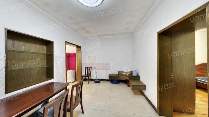 电影公司宿舍二手房实景图