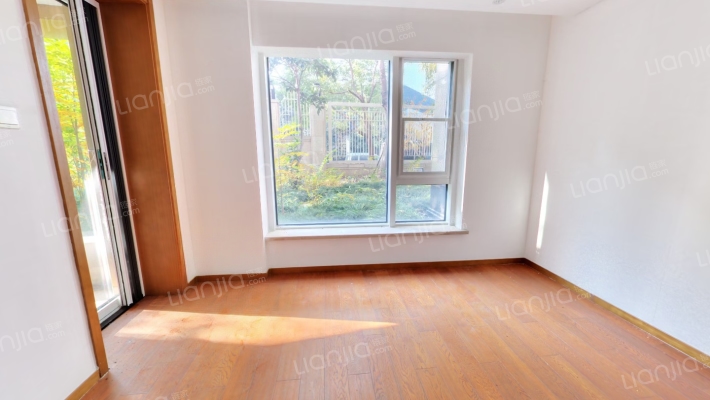 苏州太湖城仕高尔夫酒店公寓二手房实景图