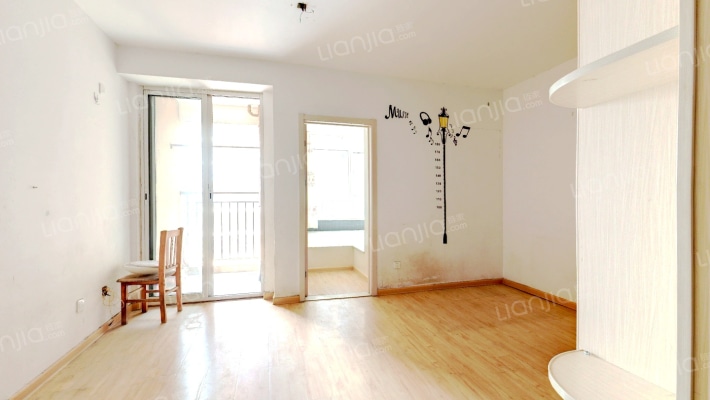 宏程名仕小区二手房实景图