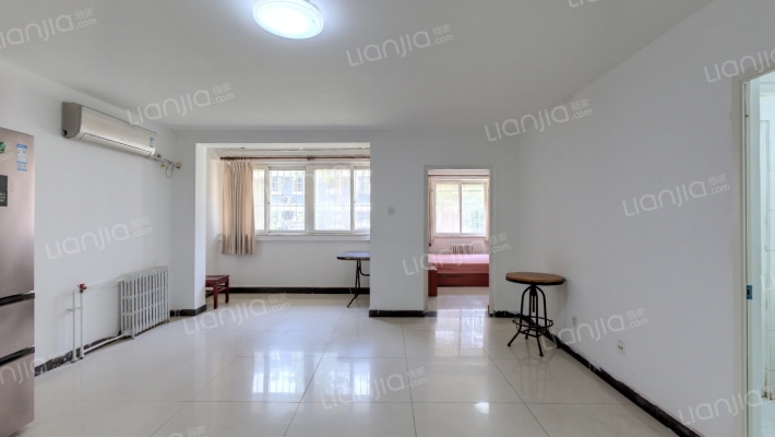 门头馨村北二区二手房实景图