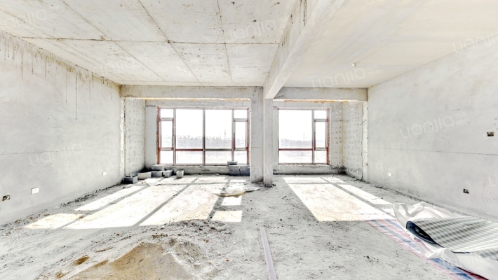 净月深水湾二手房实景图