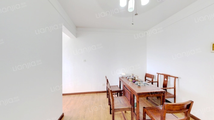 旭日御华庭二手房实景图