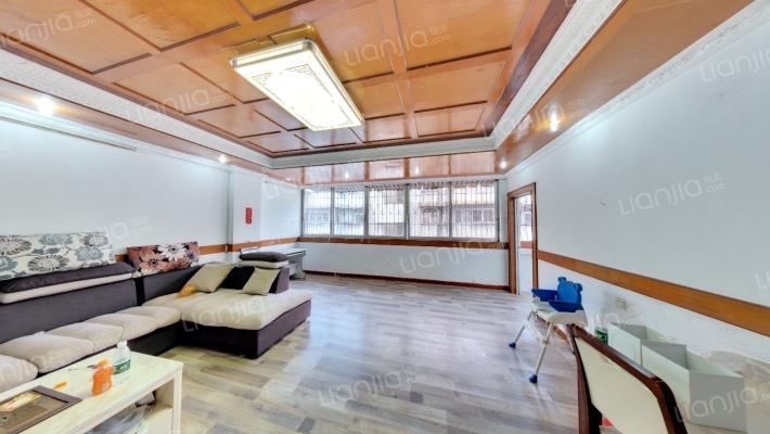 海侨街三巷二手房实景图