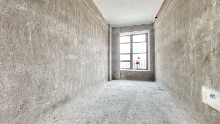 鸿海溪园二手房实景图