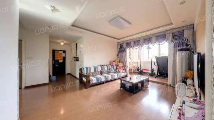 赛纳花苑二手房实景图