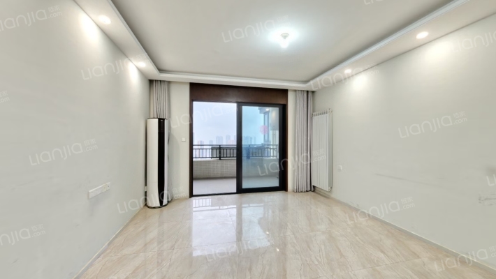 保利香颂二期二手房实景图