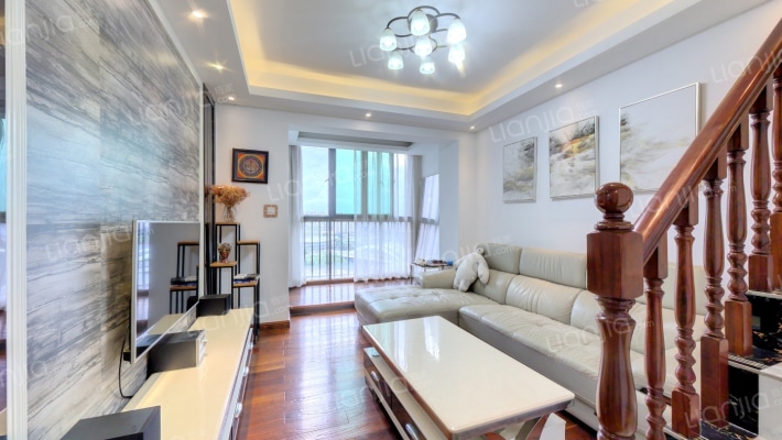 湖滨花园1期二手房实景图