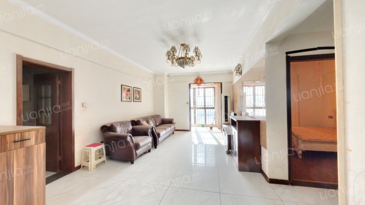 华庭嘉苑二手房实景图