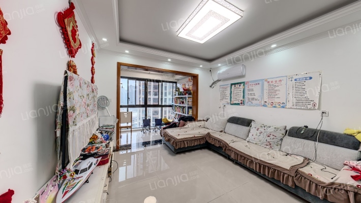 国泰九龙湾二手房实景图