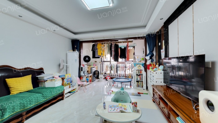 金地悦峰二手房实景图