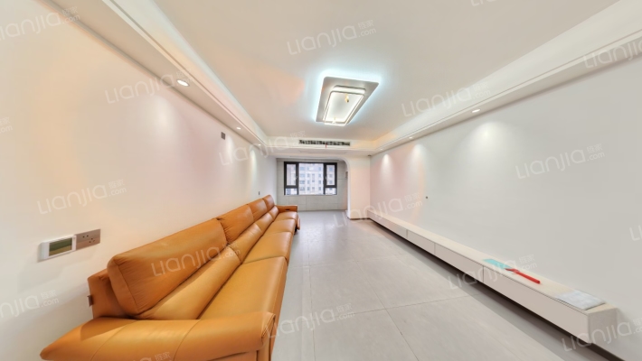 东部美的城一期二手房实景图