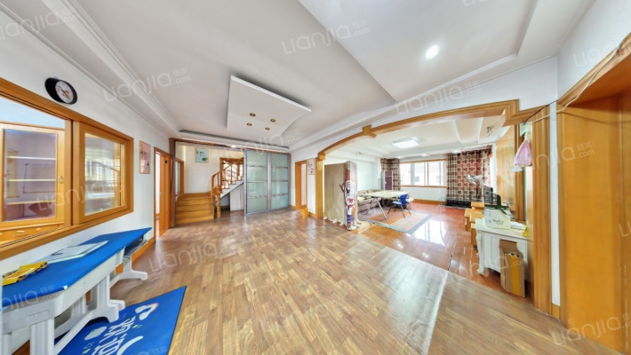 商业新村二手房实景图