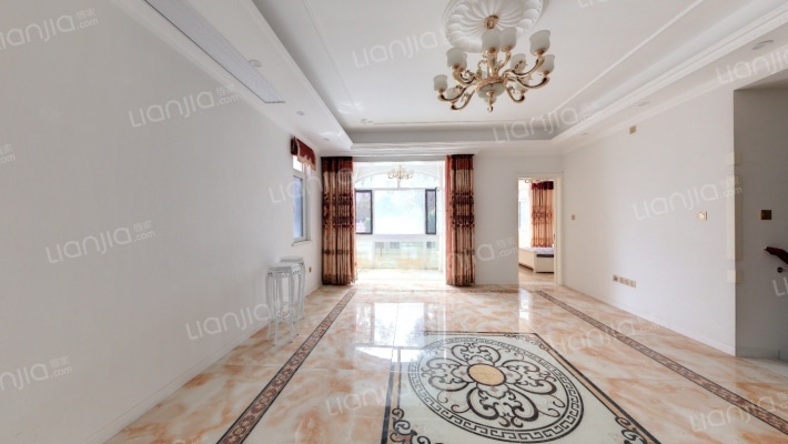 龙湖滟澜海岸二手房实景图